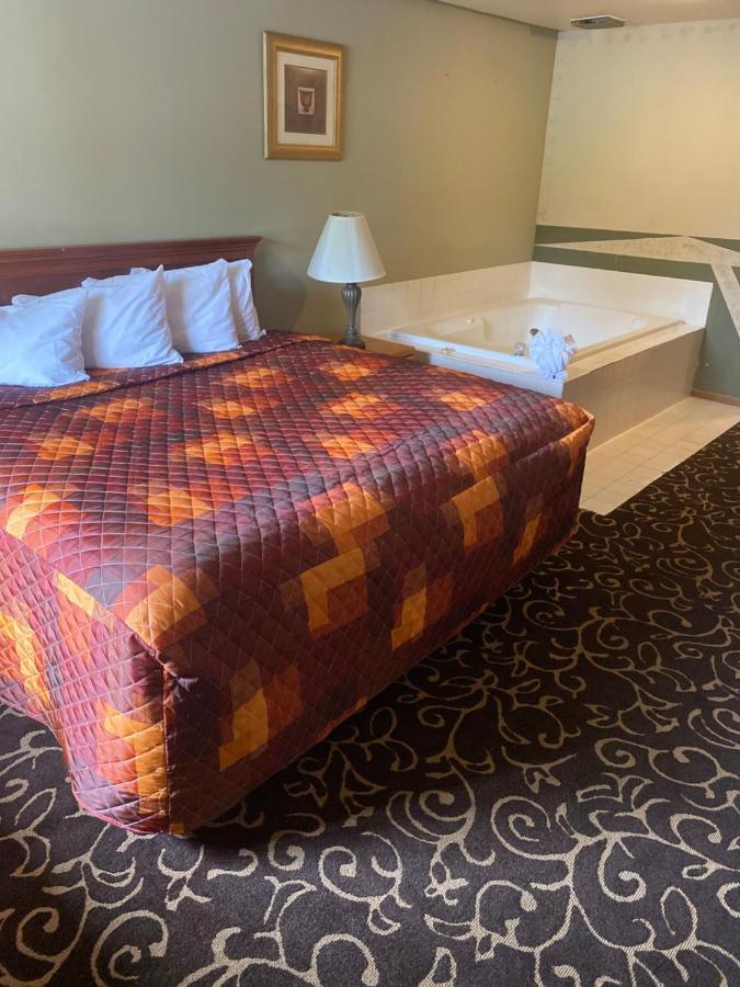 Malibu Inn Lake Delton Экстерьер фото